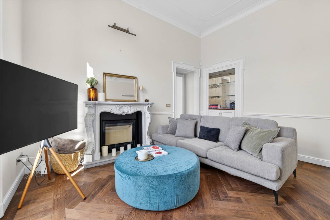 Apartment in Eastern Lake Center, Como, Lombardy 1 - 18186007