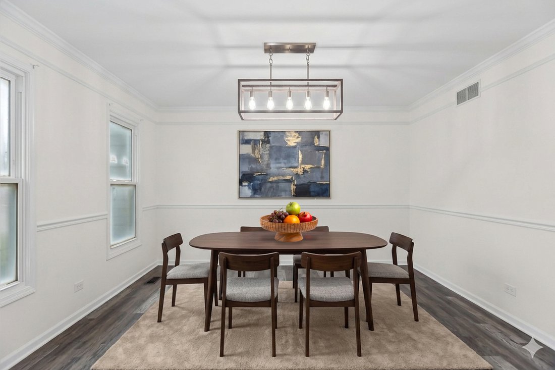 House in Aurora, Illinois, United States 3 - 18184557