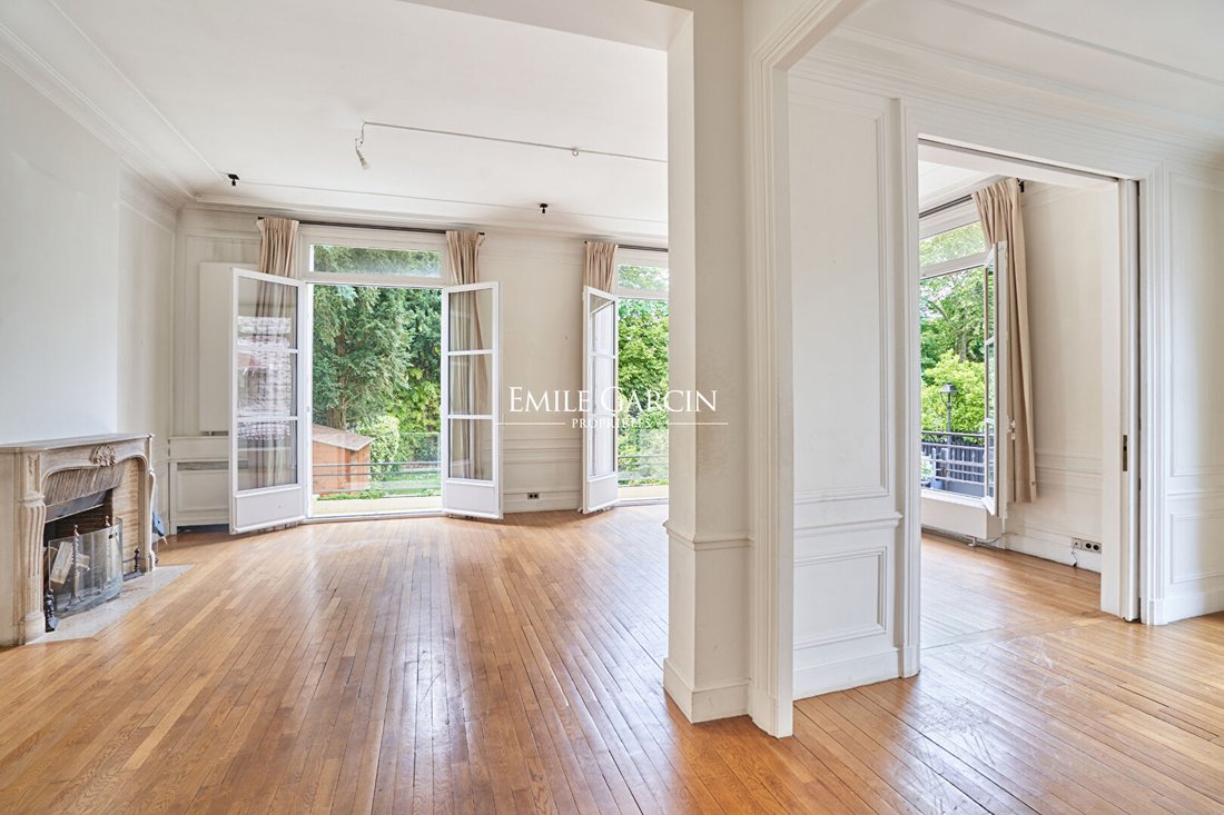 Villa in La Plaine des Sablons, Neuilly-sur-Seine, France 2 - 15955519