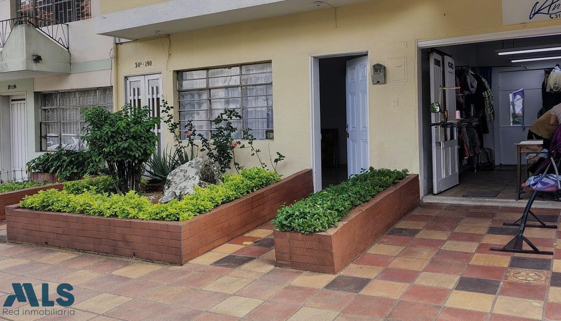 House in Medellín, Antioquia, Colombia 1 - 18182186