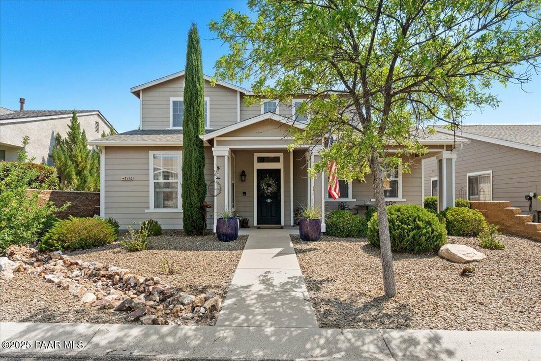Prescott Valley, Arizona, United States 3 - 18182569