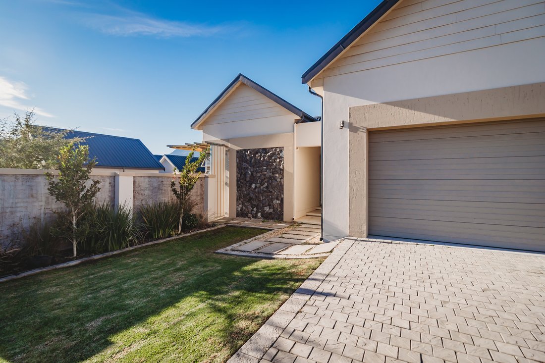 House in Kingswood Golf Estate, Western Cape, South Africa 5 - 18182968