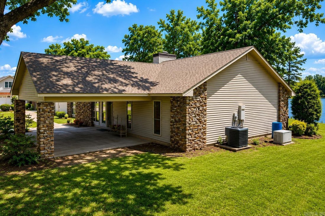 House in England, Arkansas, United States 4 - 18184044