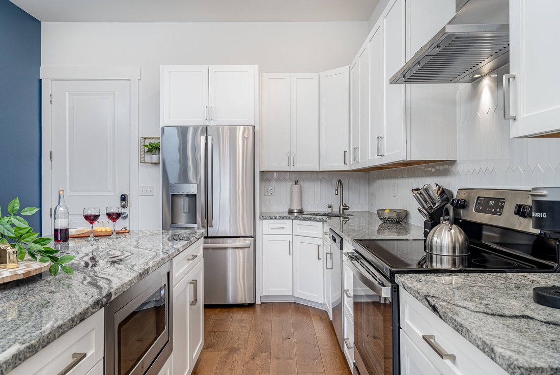 Condo in Nashville, Tennessee, United States 4 - 18186480