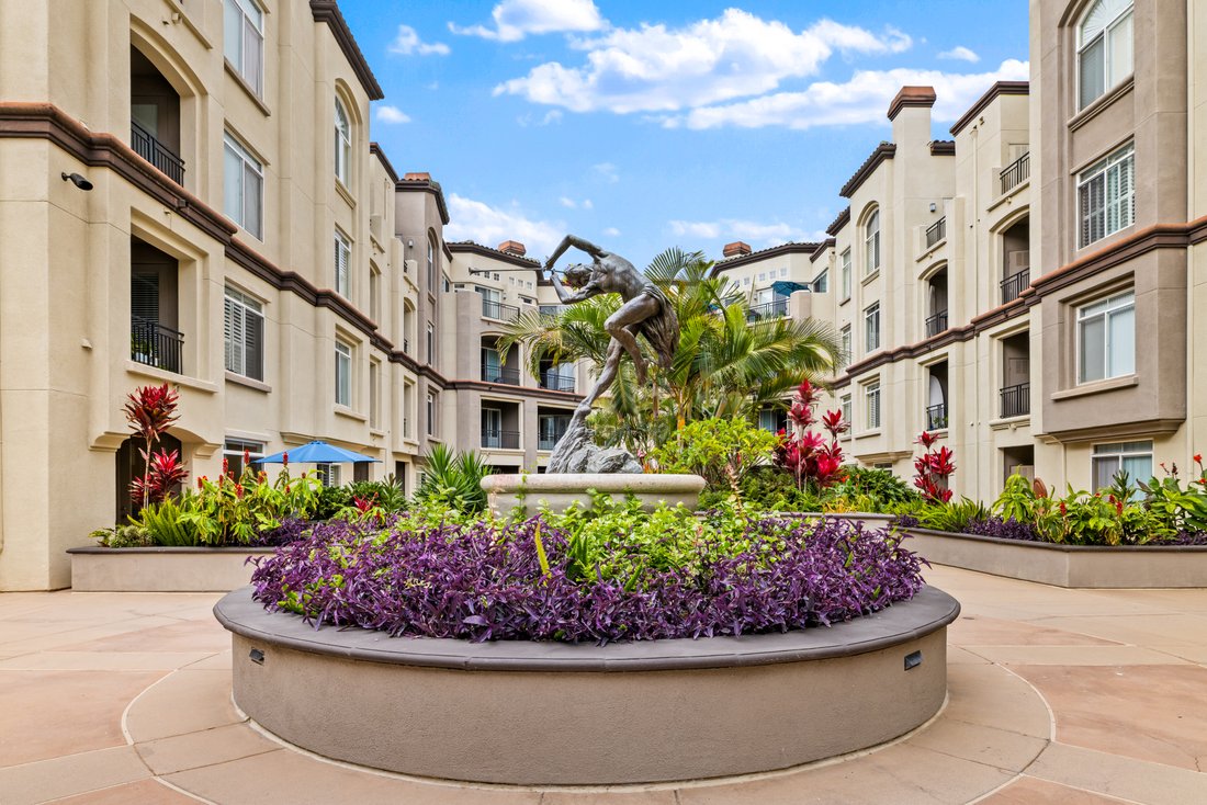 Condo in San Diego, California, United States 1 - 18186277