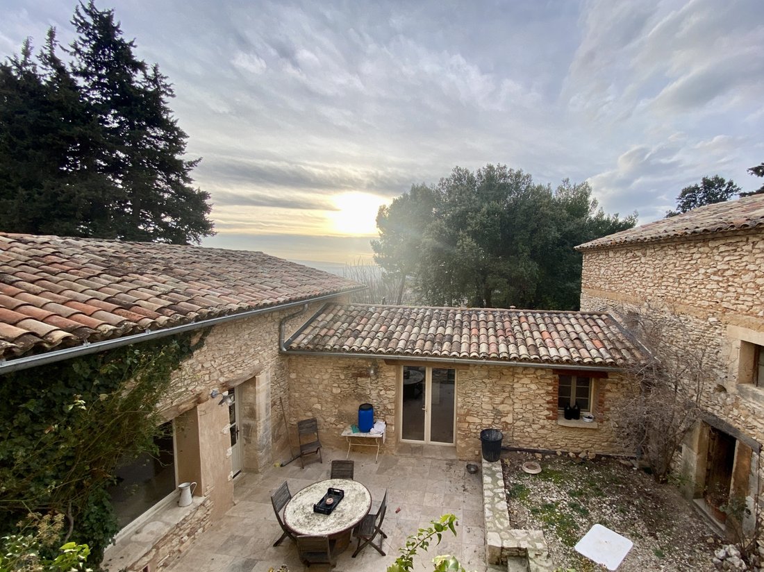 Castle in Saint-Saturnin-lès-Apt, Provence-Alpes-Côte d'Azur, France 3 - 18184279