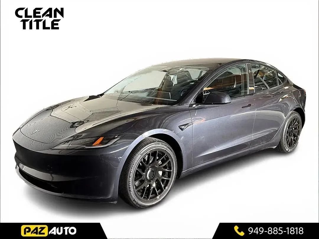 Sedan in Laguna Hills, CA, United States 1 - 18185686