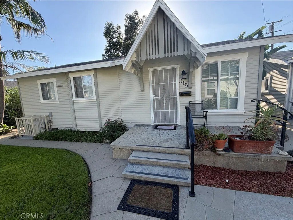 Ontario, California, United States 2 - 18184928