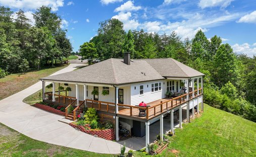 House in Leicester, North Carolina, United States 1