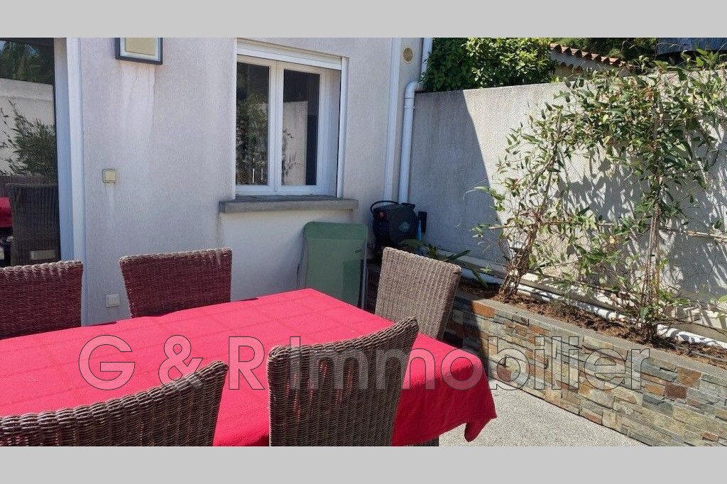 Villa in Sanary-sur-Mer, Provence-Alpes-Côte d'Azur, France 1 - 16397459
