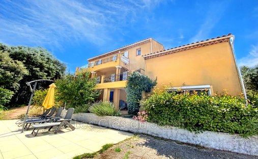 Villa in Montfort-sur-Argens, Provence-Alpes-Côte d'Azur, France 1
