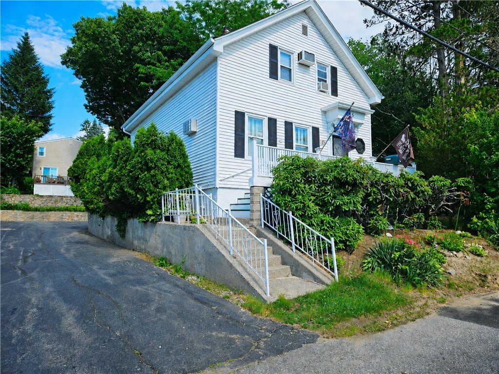 North Providence, Rhode Island, United States 1 - 18184814