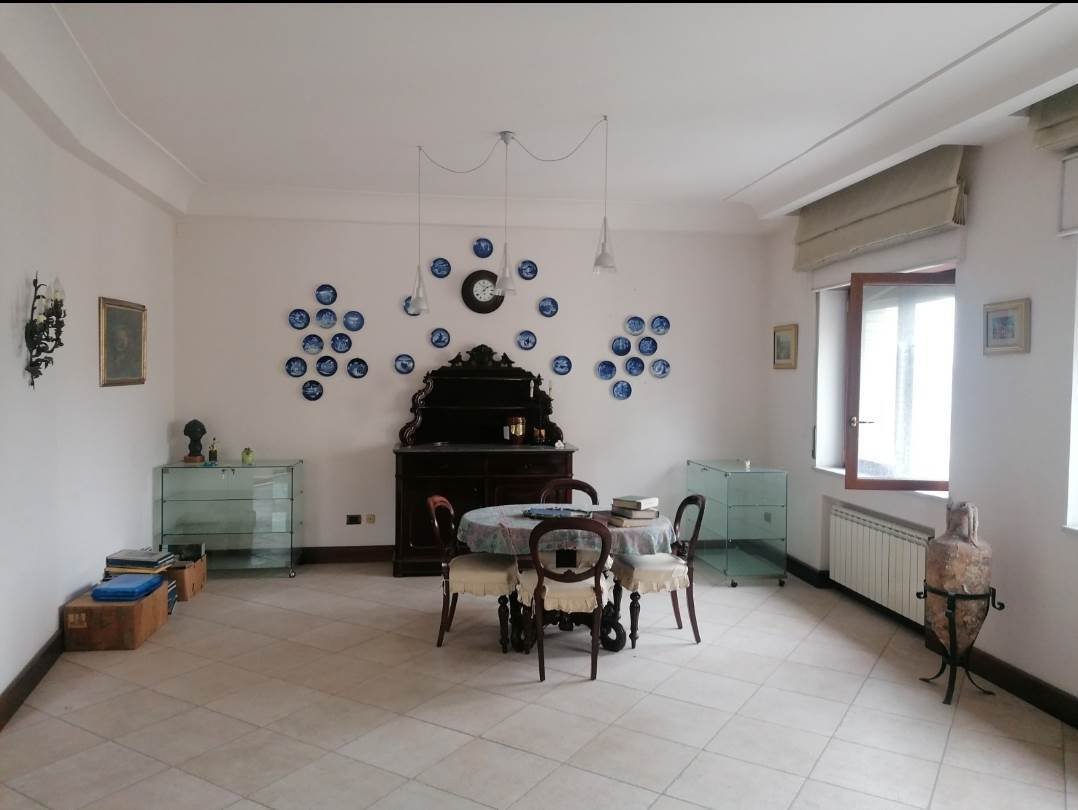 Apartment in Chiaia, Naples, Campania 2 - 18185301
