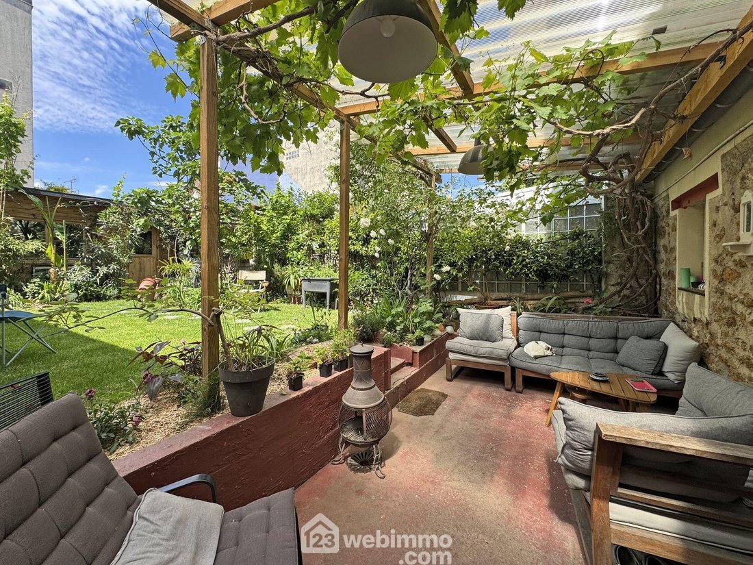 Villa in Arrondissement of Bobigny, Ile-de-France, France 4 - 18182555