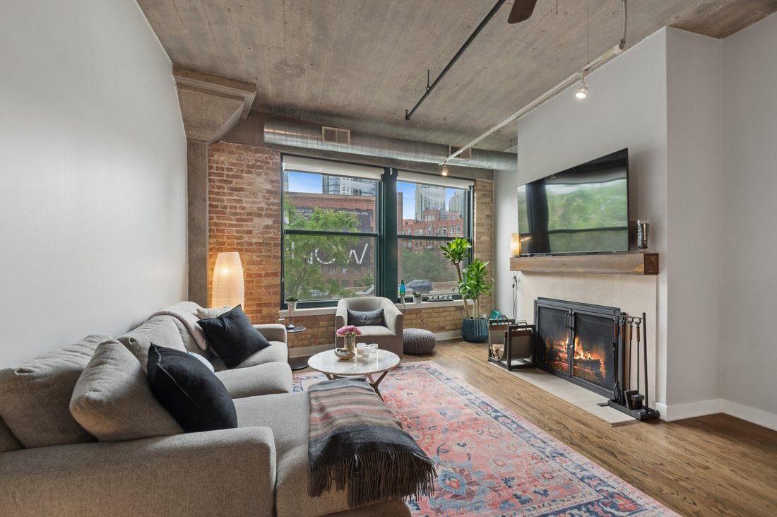 Condo in Chicago, Illinois, United States 3 - 18184526