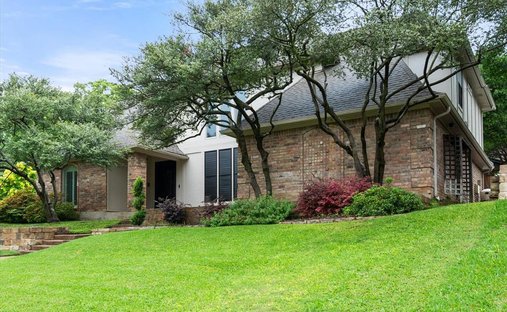 House in Arlington, Texas, United States 1