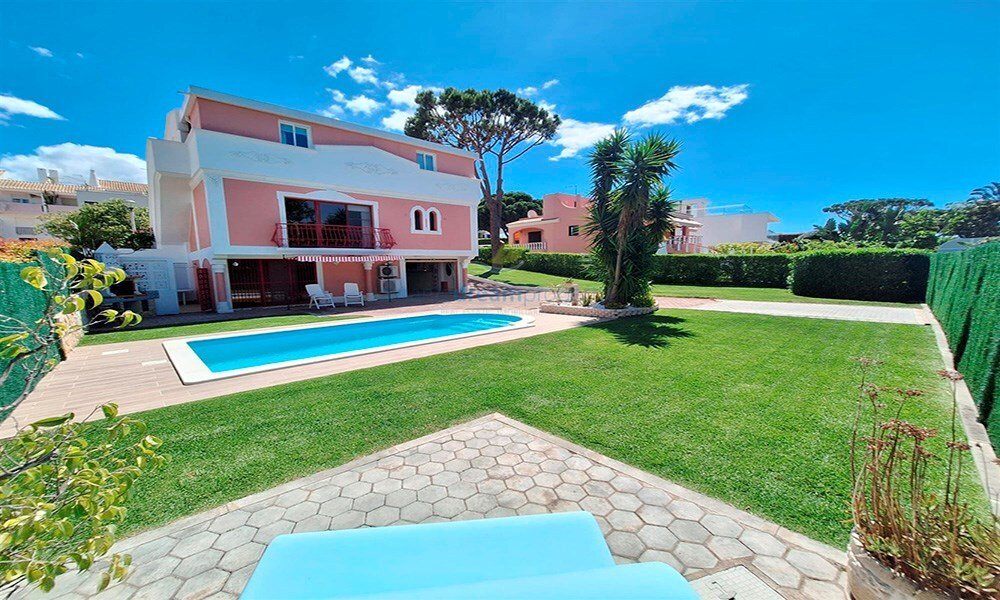 House in Quarteira, Algarve, Portugal 1 - 18185461