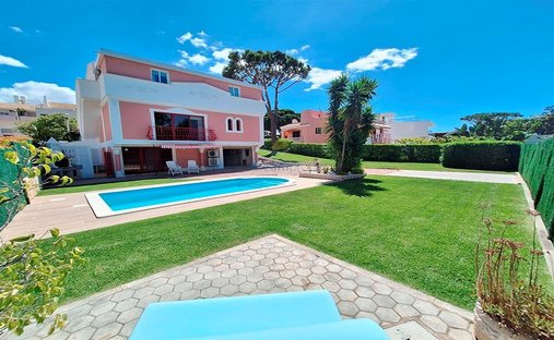 Haus in Quarteira, Algarve, Portugal 1