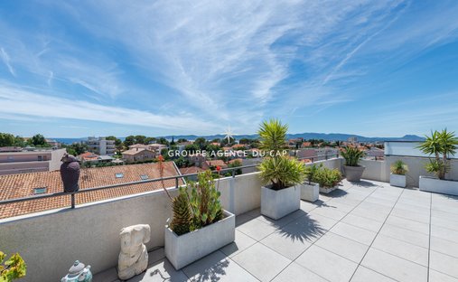 Apartment in Plateau Notre Dame Sud-Bord de mer-Beaurivage, Saint-Raphaël, France 1