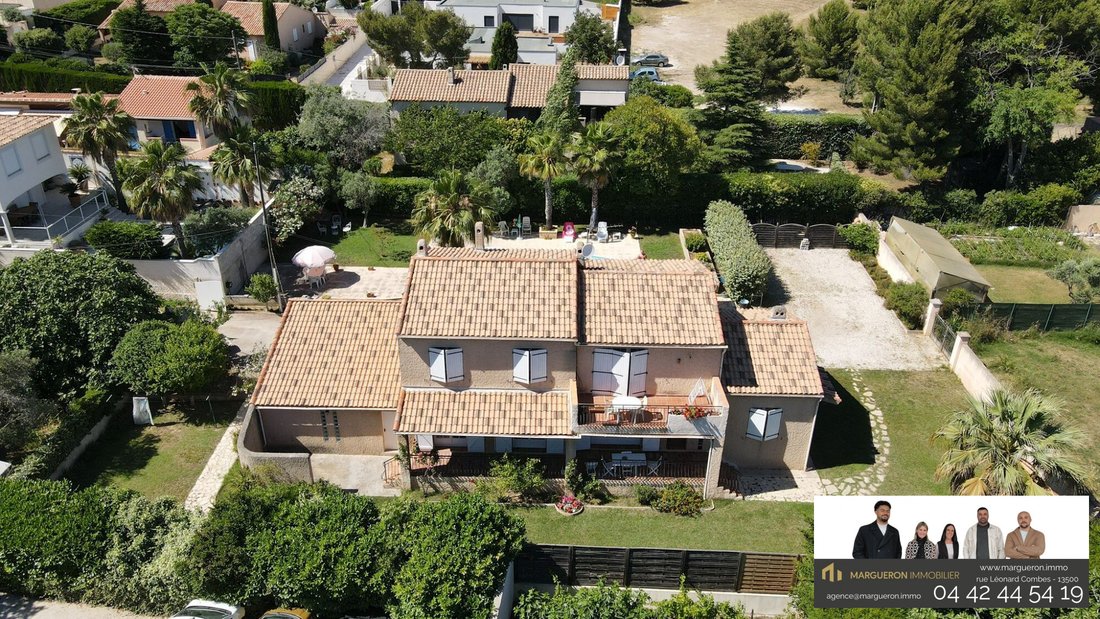 Villa in Le Village-L'Esperon, Sausset-les-Pins, France 2 - 18186198