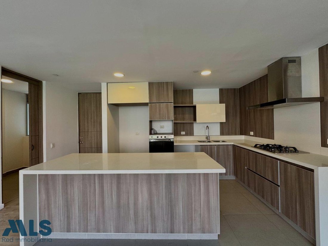 Apartment in Envigado, Antioquia, Colombia 3 - 18182206