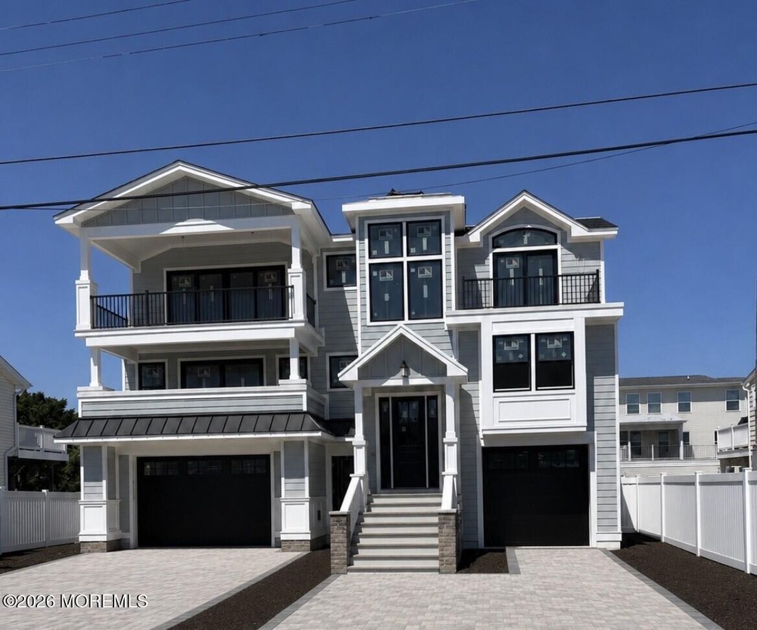 House in Ship Bottom, New Jersey, United States 1 - 18184789