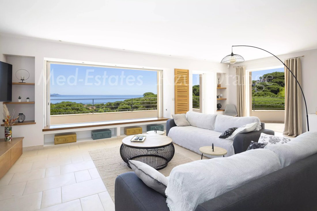 Villa in Nartelle-Noyer-Bellevue-bd des Sardinaux, Sainte-Maxime, France 2 - 18185377