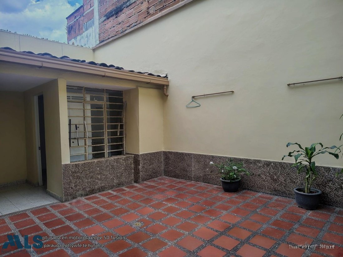 House in Medellín, Antioquia, Colombia 2 - 18182186