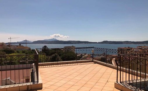 Apartment in Zona Alta - Solfatara - Rione Ortodonico, Pozzuoli, Campania 1