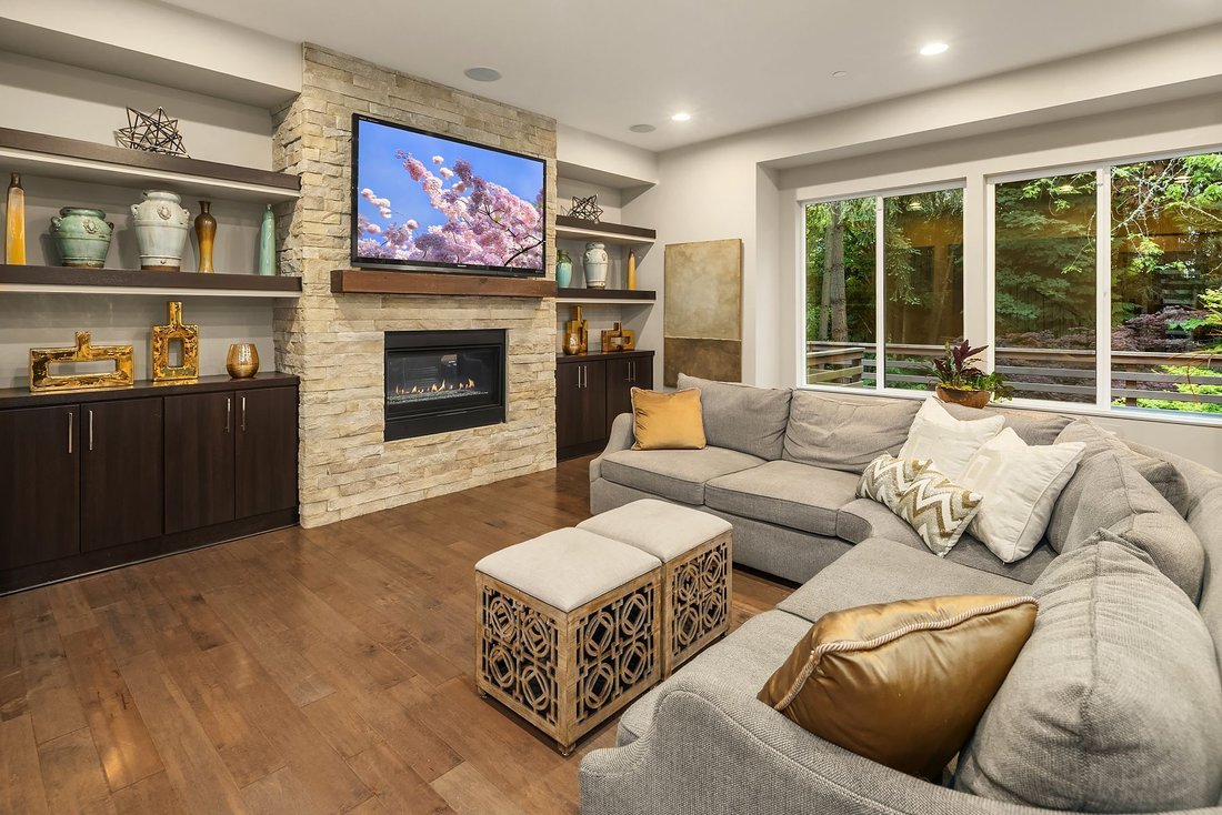 Mercer Island, Washington, United States 3 - 18186330