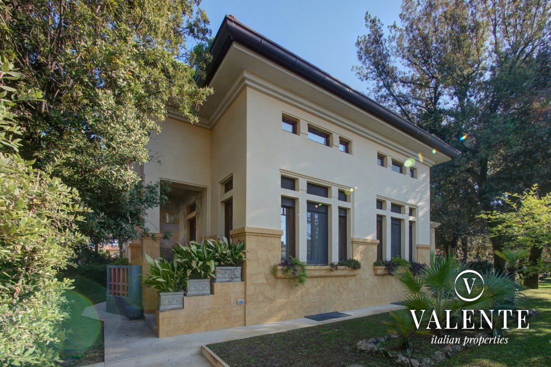 Villa in Lido di Camaiore, Camaiore, Tuscany 4 - 18181645