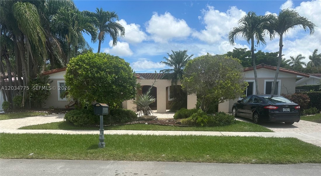 House in Miami, Florida, United States 1 - 18184096