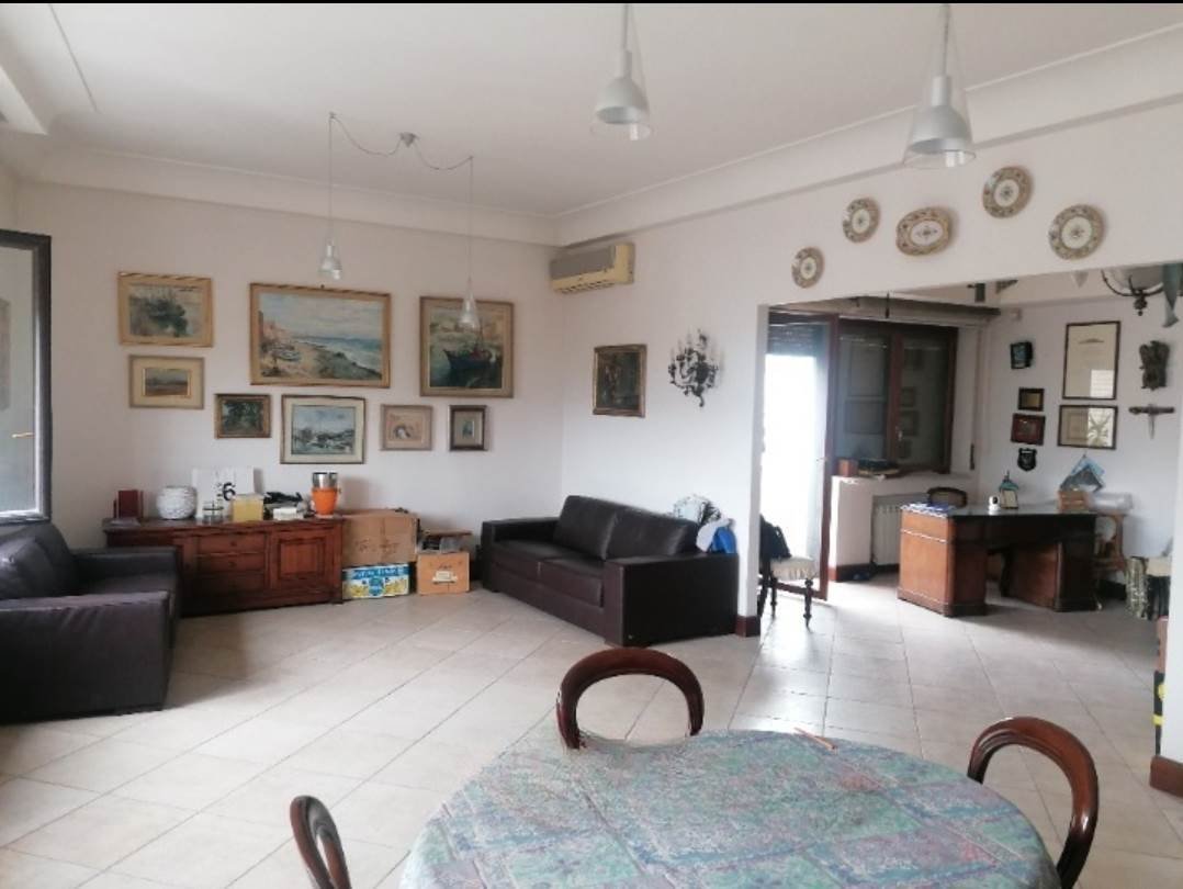 Apartment in Chiaia, Naples, Campania 3 - 18185301