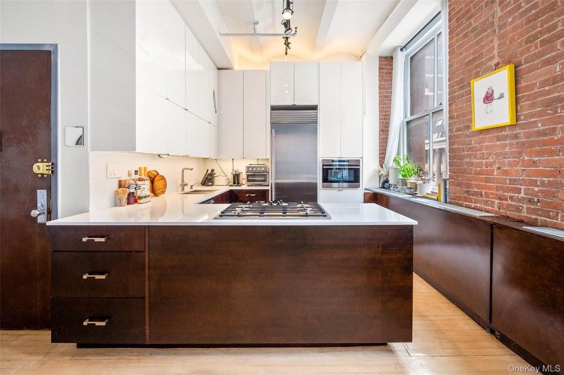 Co Op in New York, New York, United States 4 - 18183948