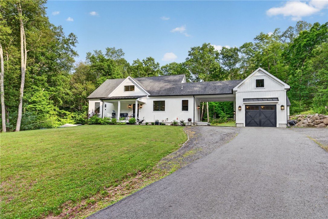 House in Coventry, Rhode Island, United States 1 - 18184403