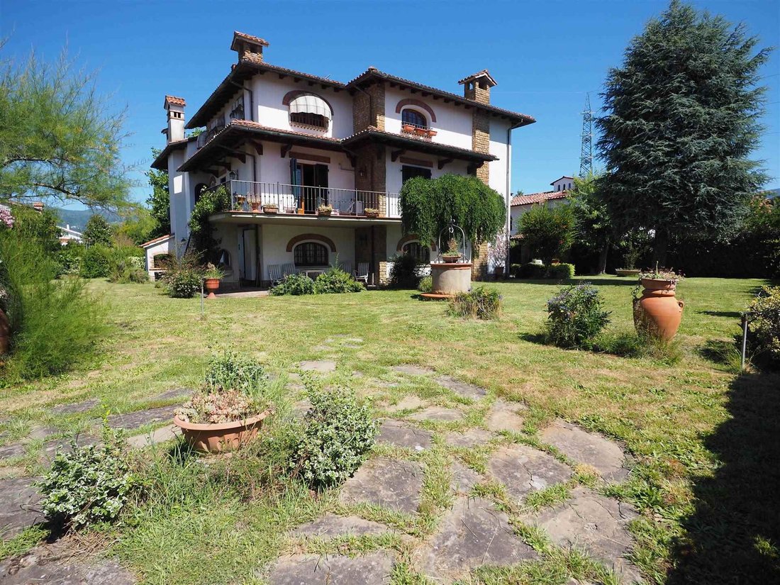 Villa in Stadium, Pistoia, Tuscany 1 - 18185278