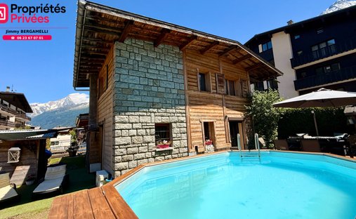 Villa in Les Houches, Auvergne-Rhône-Alpes, France 1