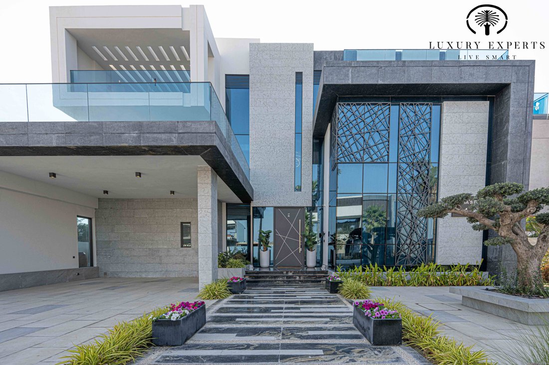 Villa in Palm Jumeirah, Dubai, United Arab Emirates 1 - 18184733