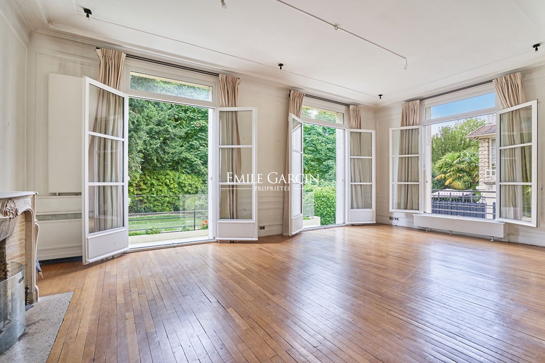 Villa in La Plaine des Sablons, Neuilly-sur-Seine, France 1 - 15955519
