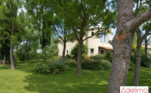 Casa di campagna a Arles, Provenza-Alpi-Costa Azzurra, Francia 1