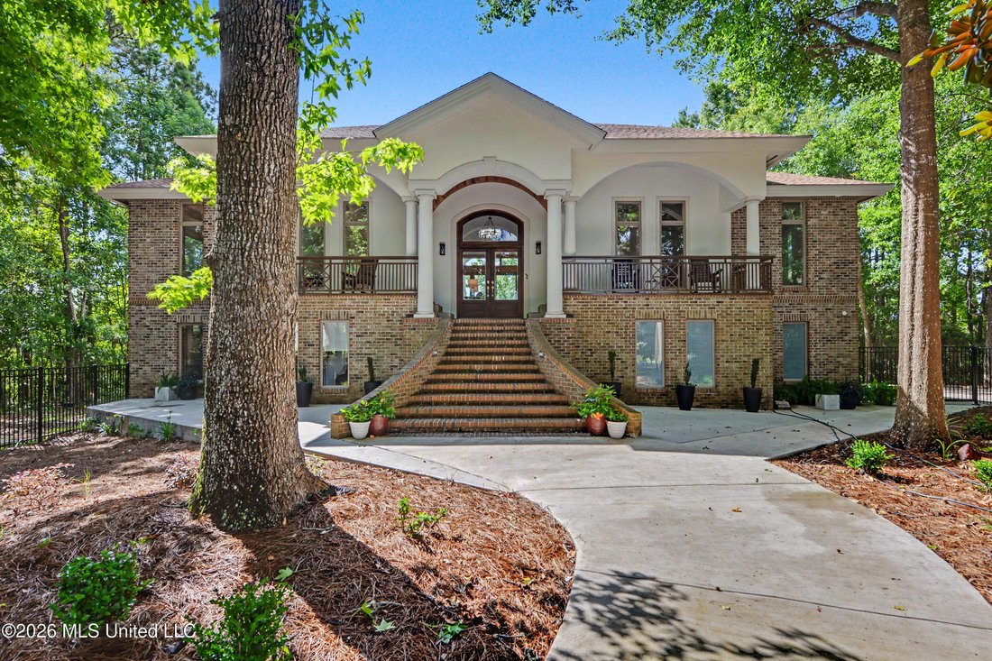 House in Ocean Springs, Mississippi, United States 1 - 18183509