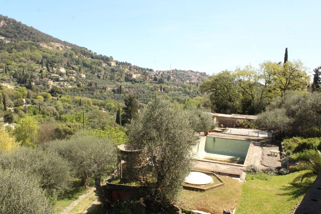 Villa in Grasse, Provence-Alpes-Côte d'Azur, France 4 - 18182458