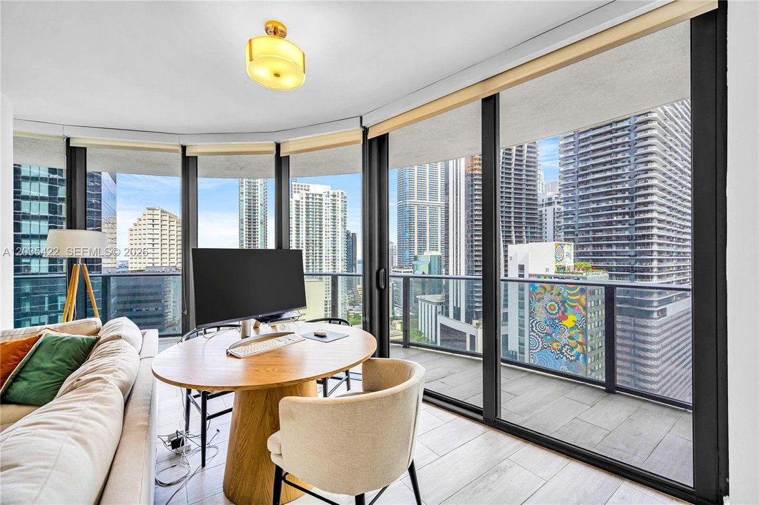Condo in Miami, Florida, United States 4 - 18182328