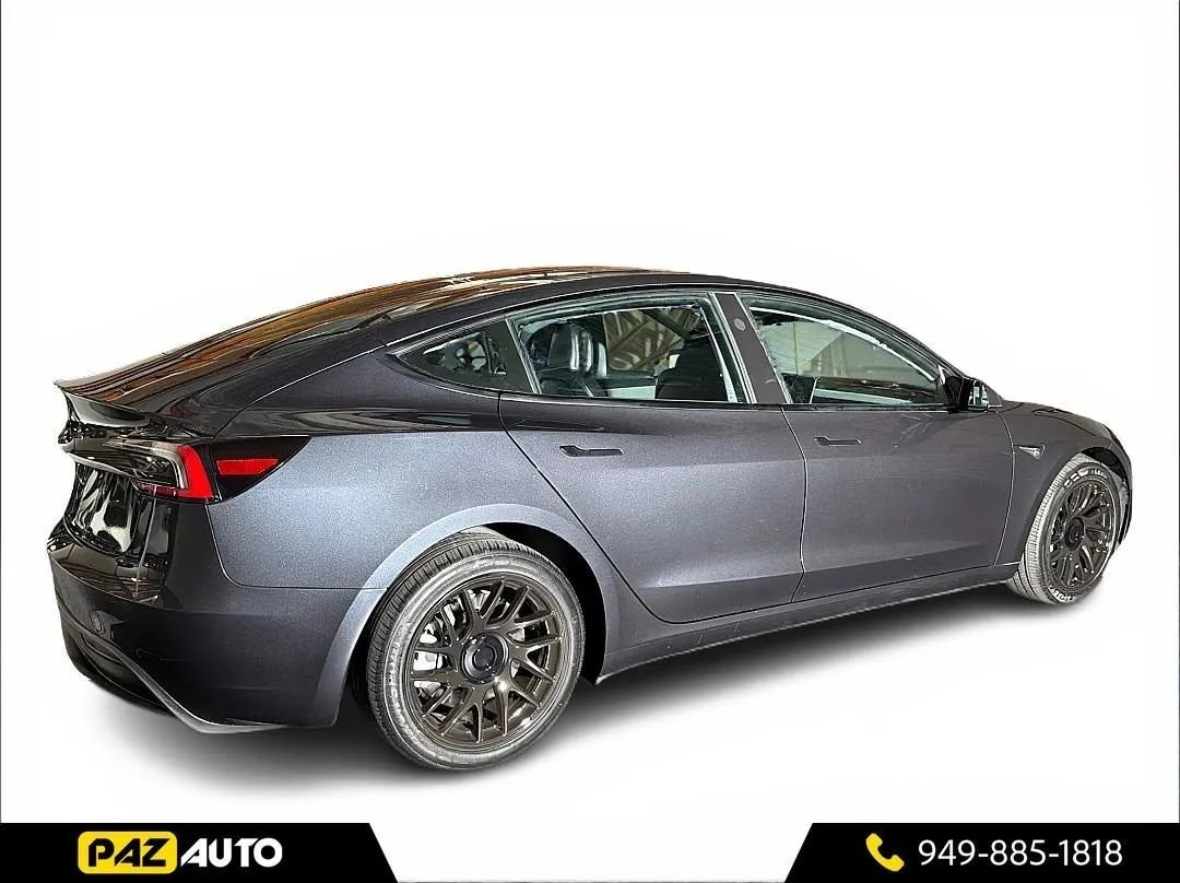 Sedan in Laguna Hills, CA, United States 5 - 18185686