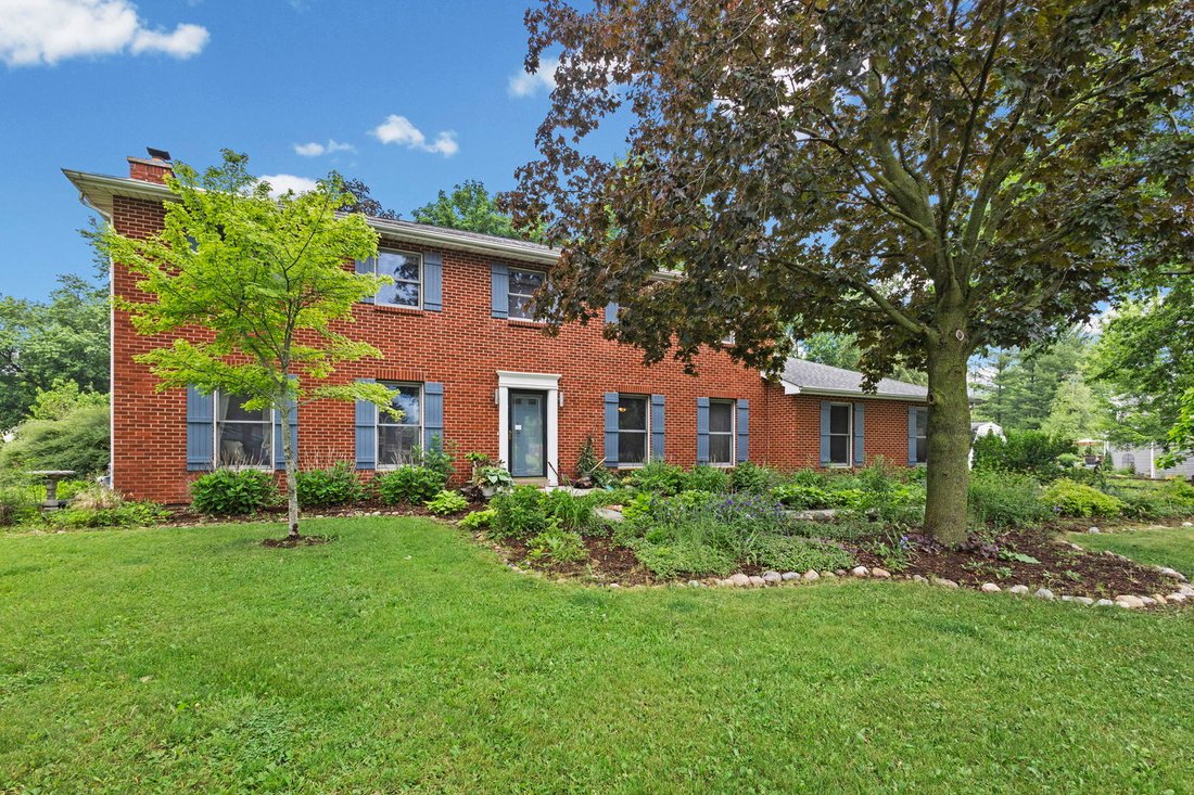 House in Campton Hills, Illinois, United States 3 - 18184532