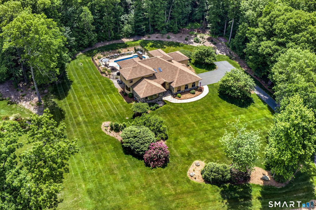 House in Tolland, Connecticut, United States 4 - 18184749