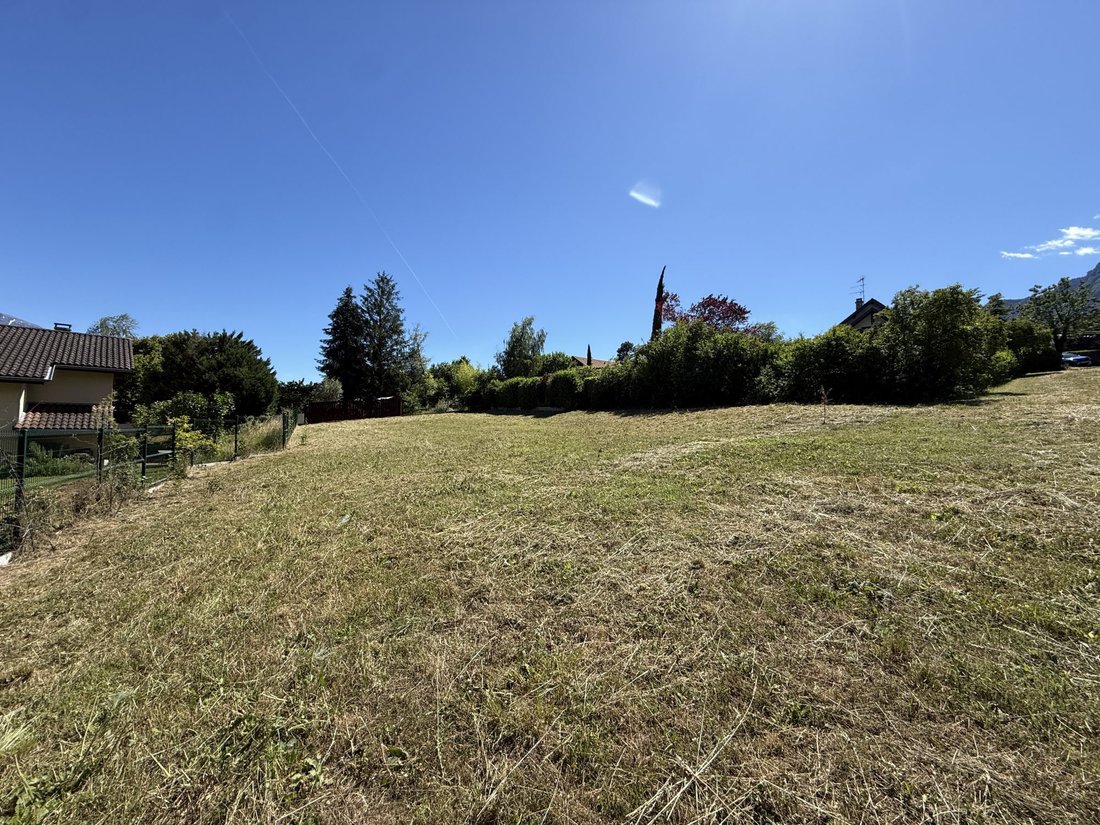 Land in Bernin, Auvergne-Rhône-Alpes, France 4 - 17981172