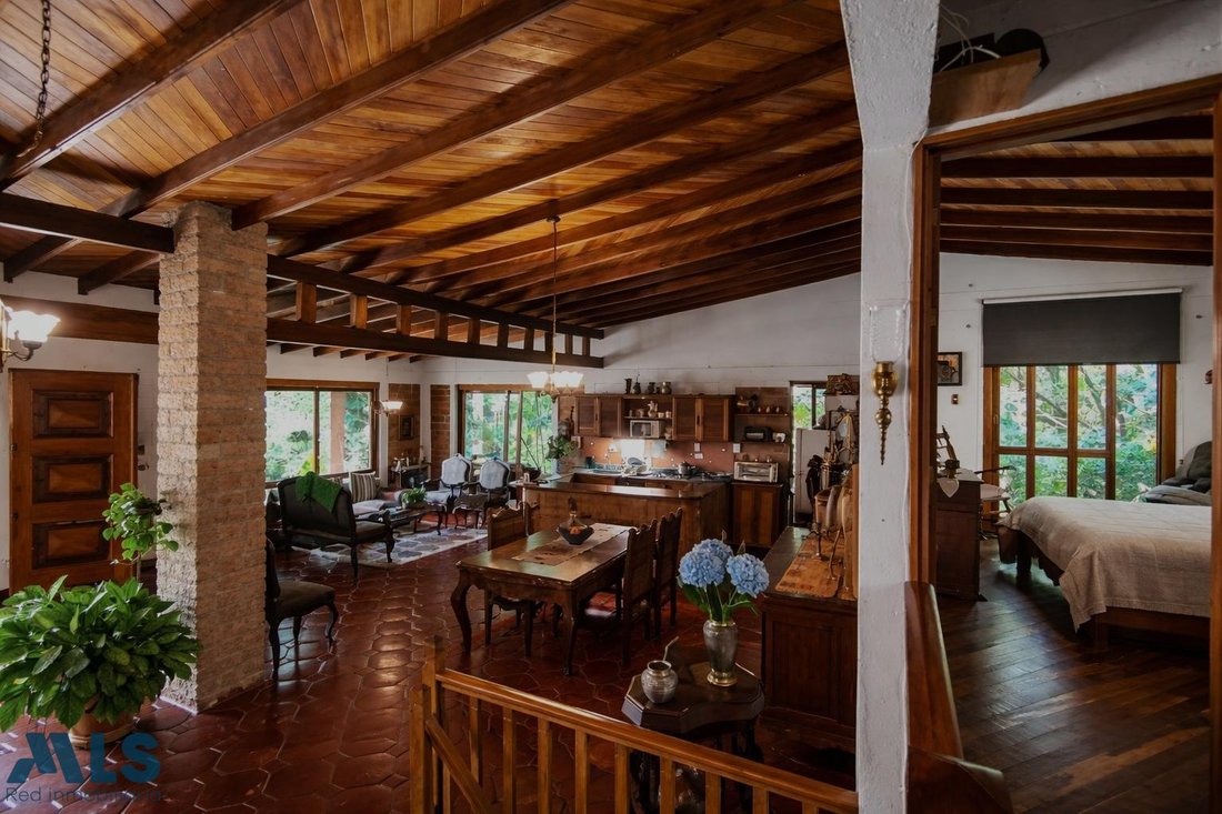 House in La Estrella, Antioquia, Colombia 1 - 18182201