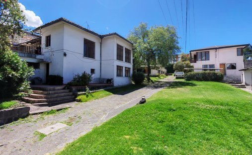 Land in Quito, Pichincha, Ecuador 1