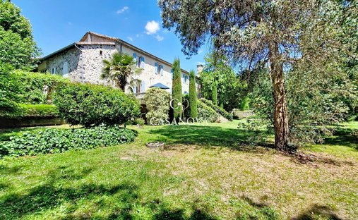 Estate in Centre Ville, Aubenas, France 1